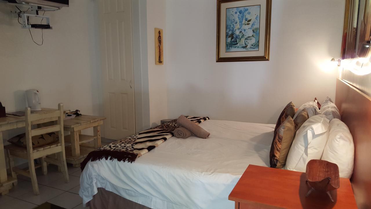 Old N New Bed & Breakfast Umhlanga Rocks Exterior foto